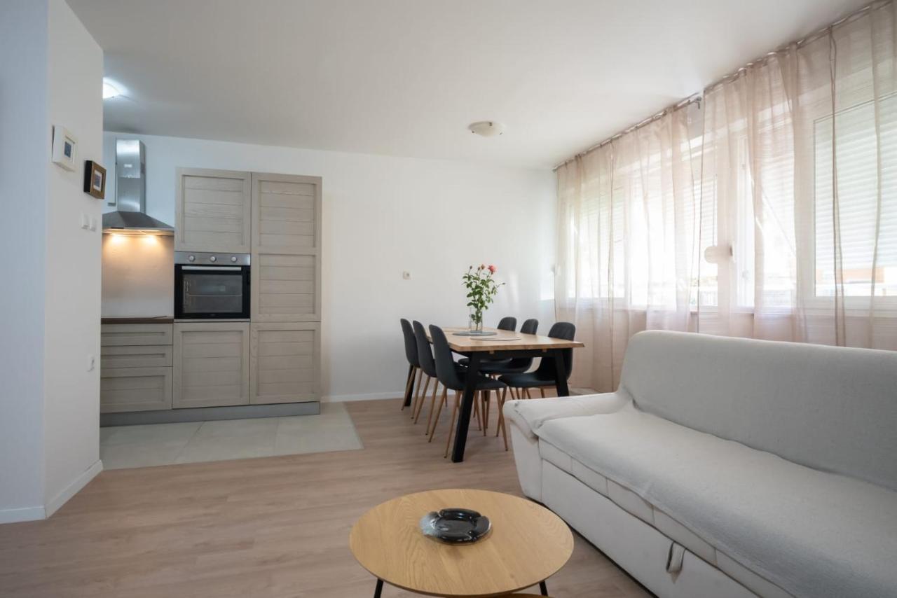 Апартаменти Apartman Mirjana Спліт Екстер'єр фото