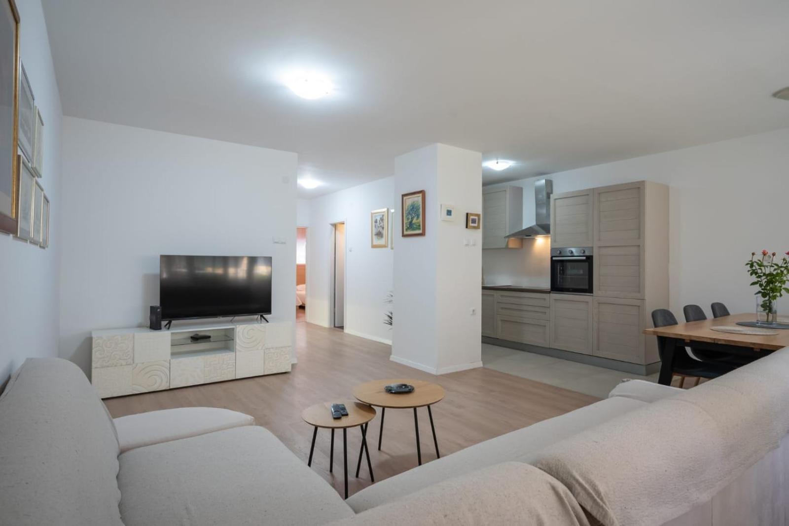Апартаменти Apartman Mirjana Спліт Екстер'єр фото